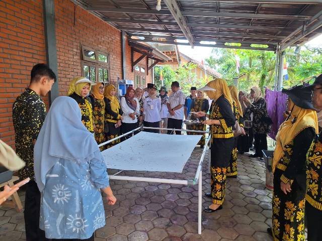 Bimbingan Wilayah oleh Tim Penggerak PKK Kabupaten Wonosobo di Desa Selokromo, Dusun Selogoro, Kecamatan Leksono
